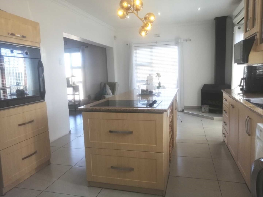 3 Bedroom Property for Sale in Bellville South Western Cape